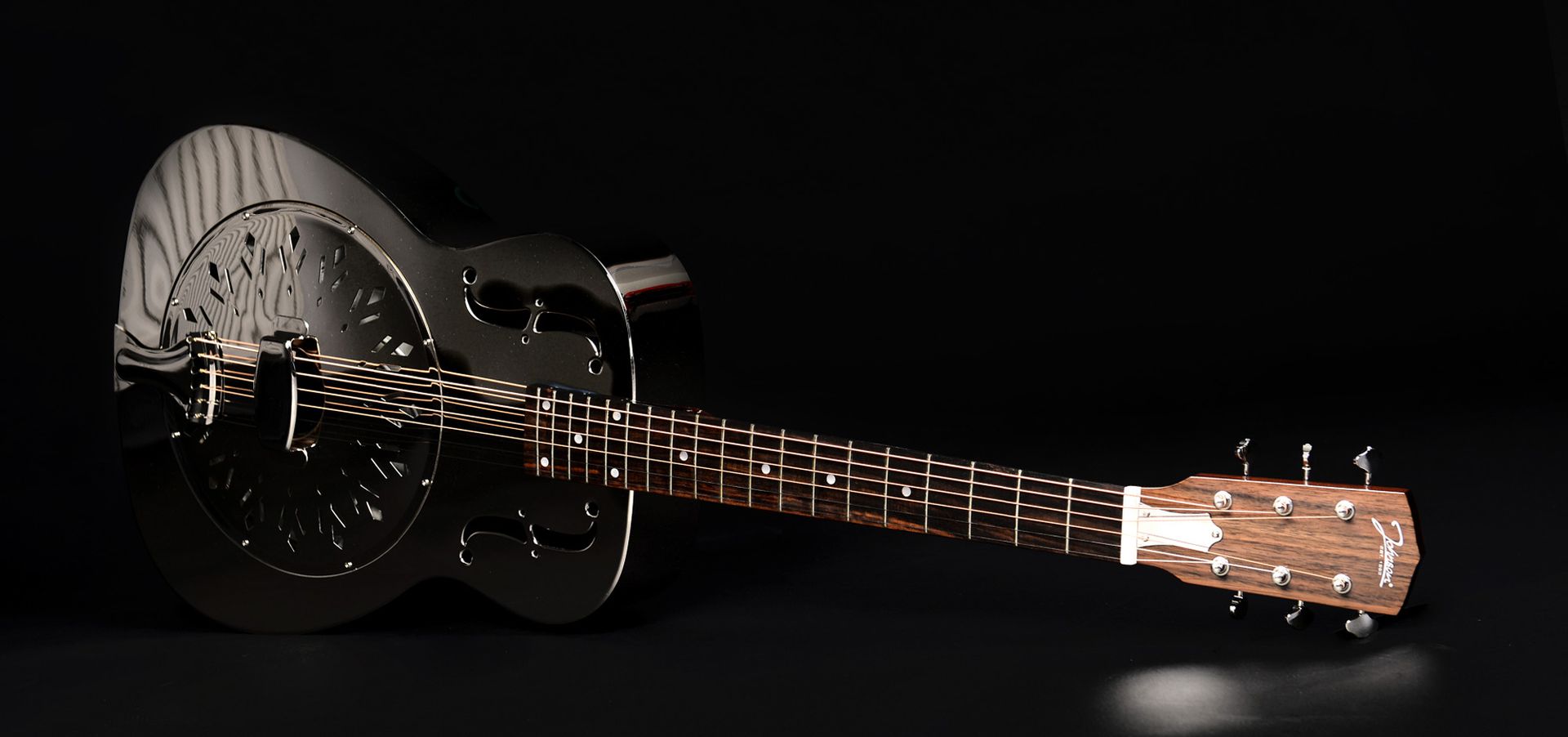 GUITDOBJOH013_b.jpg